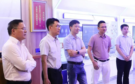 鼎橋CEO蒞臨有人參觀交流，深化5G戰(zhàn)略合作